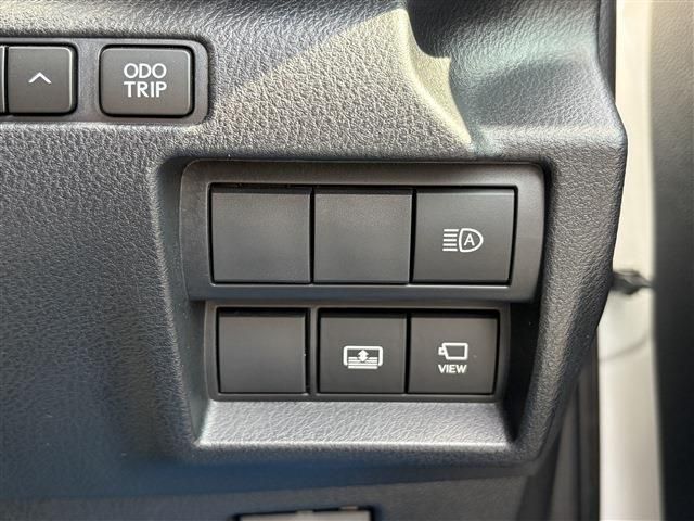 LEXUS IS300h
