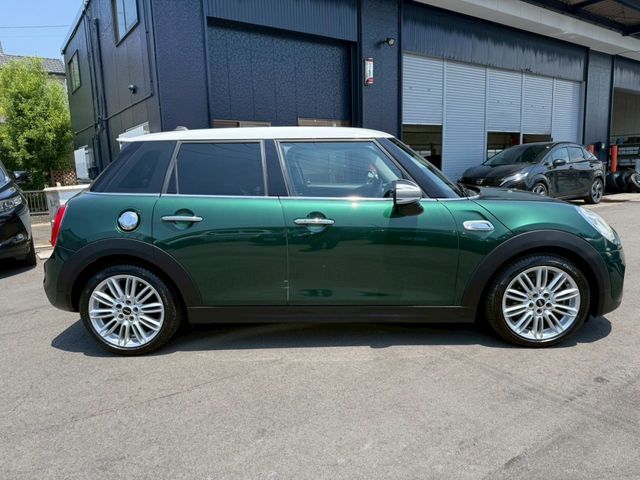 BMW MINI COOPER SD 5DOOR