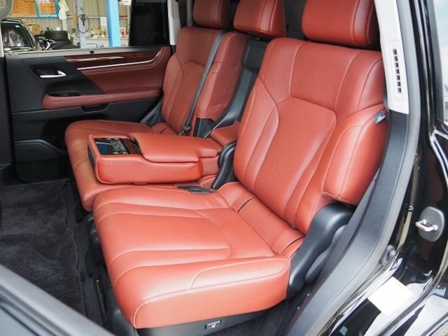 LEXUS LX570 AWD