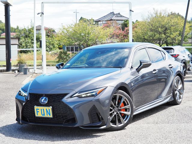 LEXUS IS300h