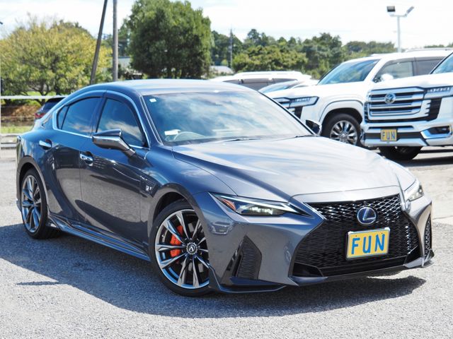 LEXUS IS300h