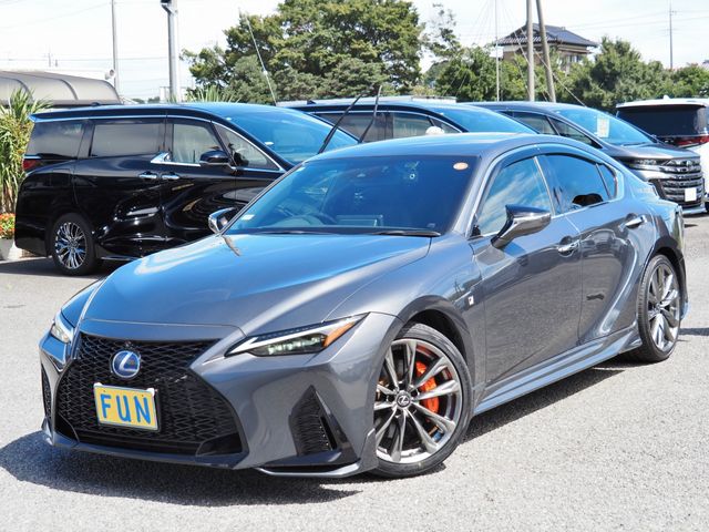 LEXUS IS300h