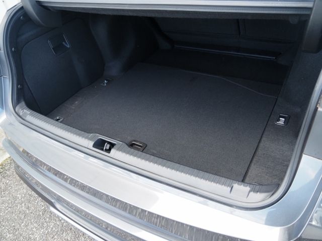 LEXUS IS300h