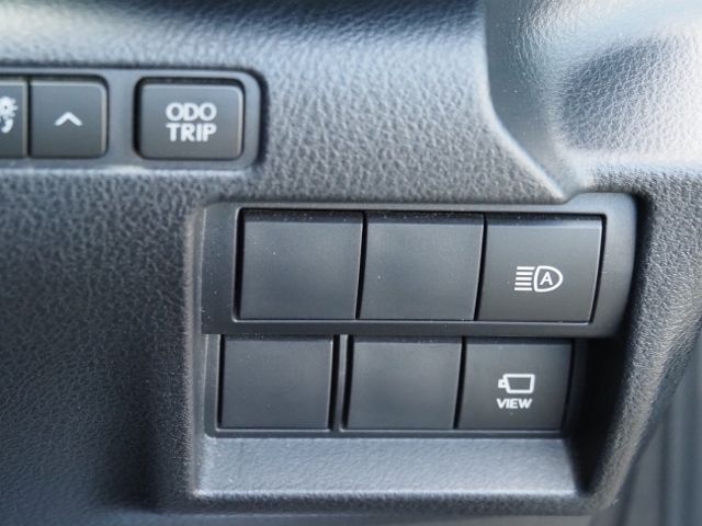 LEXUS IS300h