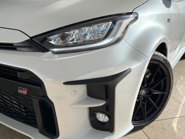 GR YARIS