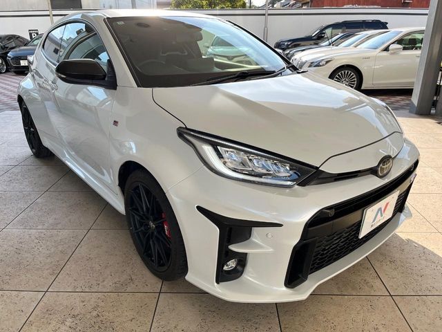 GR YARIS