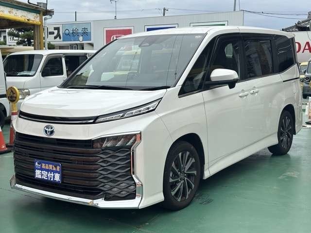 VOXY HYBRID