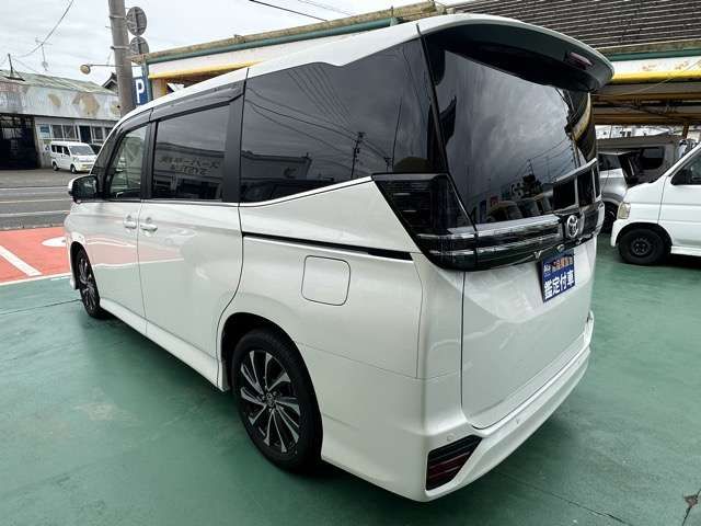 VOXY HYBRID