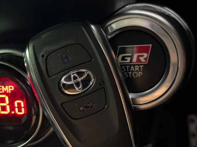 GR86