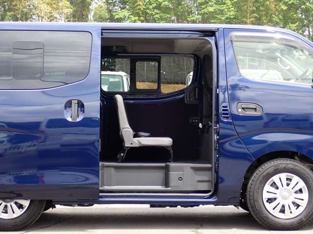 CARAVAN van 1.2t 2WD