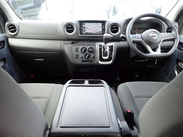 CARAVAN van 1.2t 2WD