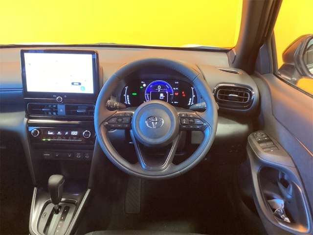 YARIS CROSS HYBRID