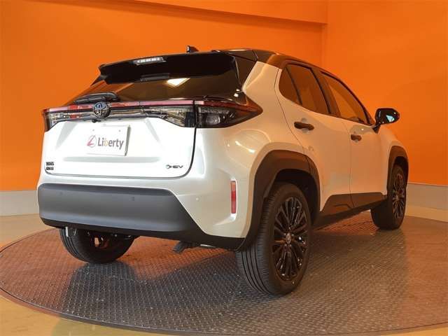 YARIS CROSS HYBRID