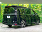 VOXY HYBRID