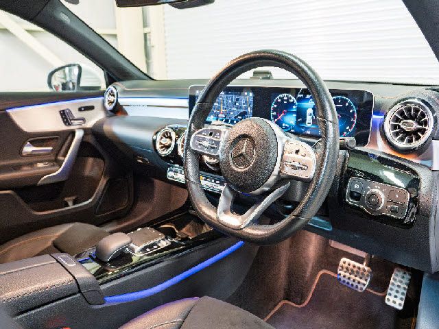 MERCEDES BENZ A class sedan