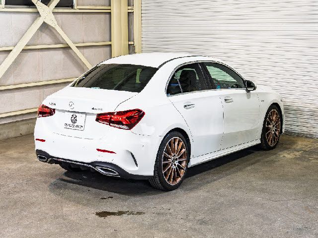 MERCEDES BENZ A class sedan