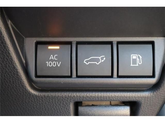 PRIUS 4WD