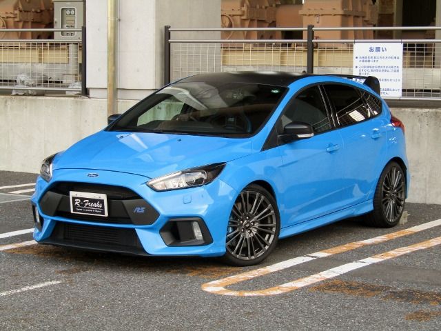 FORD FOCUS hatchback