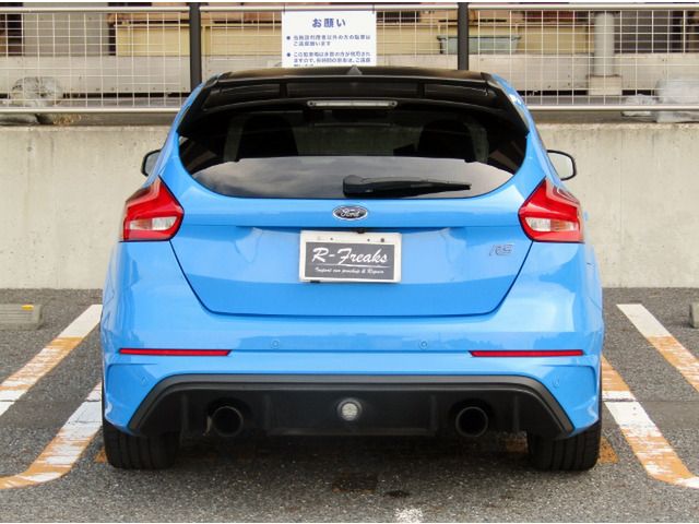 FORD FOCUS hatchback