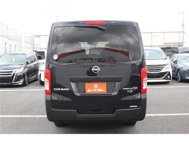 CARAVAN van 2WD