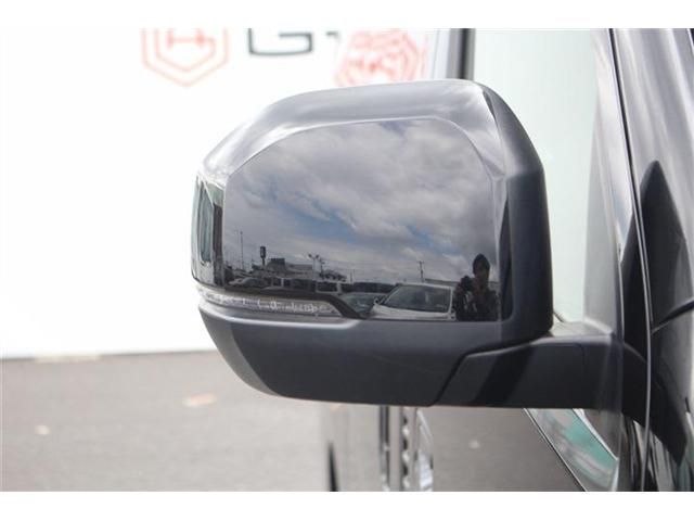 CARAVAN van 2WD