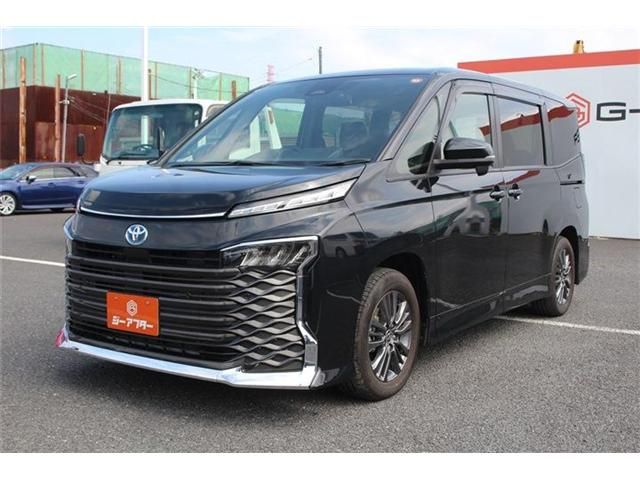 VOXY HYBRID