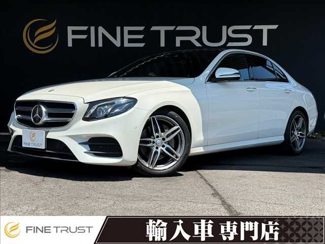 MERCEDES BENZ E class sedan