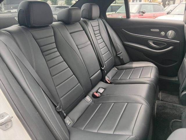 MERCEDES BENZ E class sedan