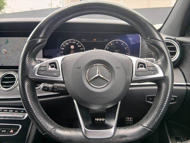 MERCEDES BENZ E class sedan
