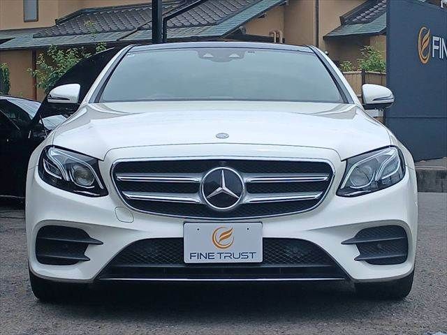 MERCEDES BENZ E class sedan