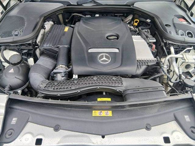MERCEDES BENZ E class sedan