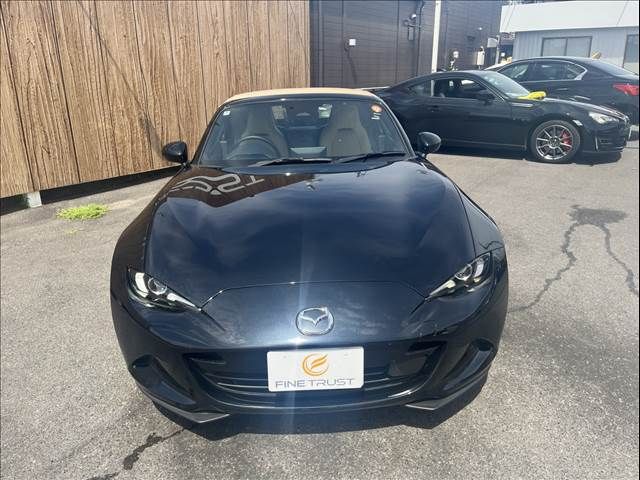 ROADSTER