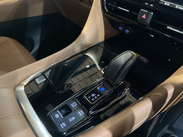 VELLFIRE HYBRID 4WD