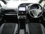 VOXY HYBRID 4WD