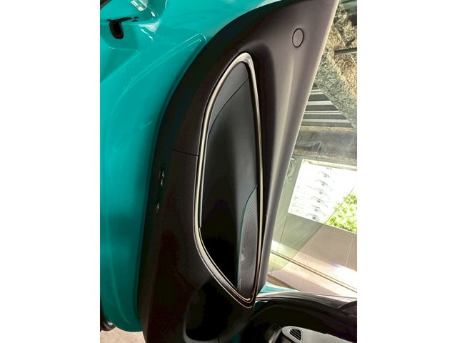 McLaren Artura Spider