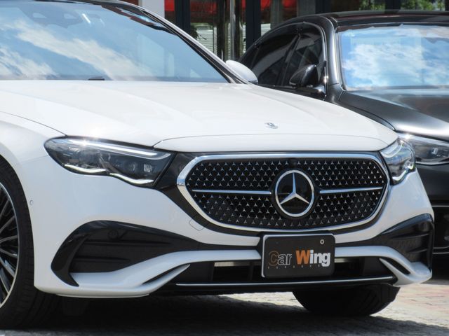 MERCEDES BENZ E class sedan