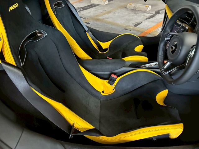 マクラーレン　アルトゥーラ　スパイダー