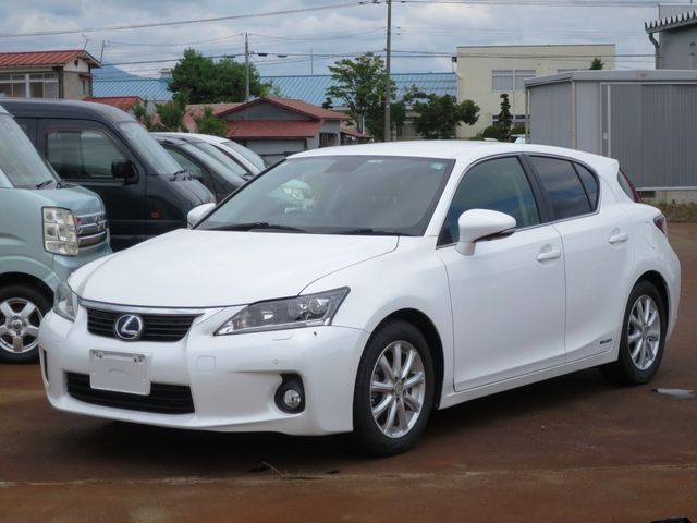 LEXUS CT200h