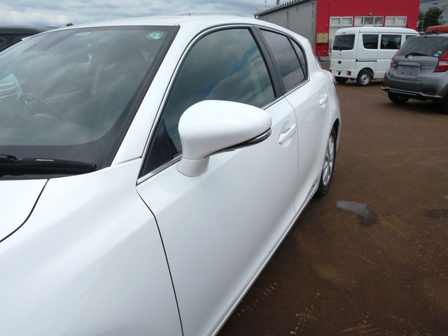 LEXUS CT200h