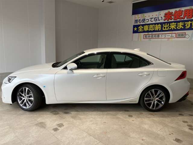 LEXUS IS300h