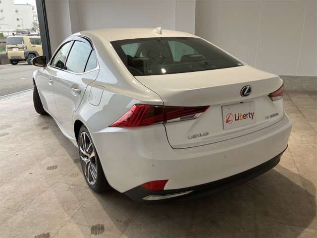 LEXUS IS300h