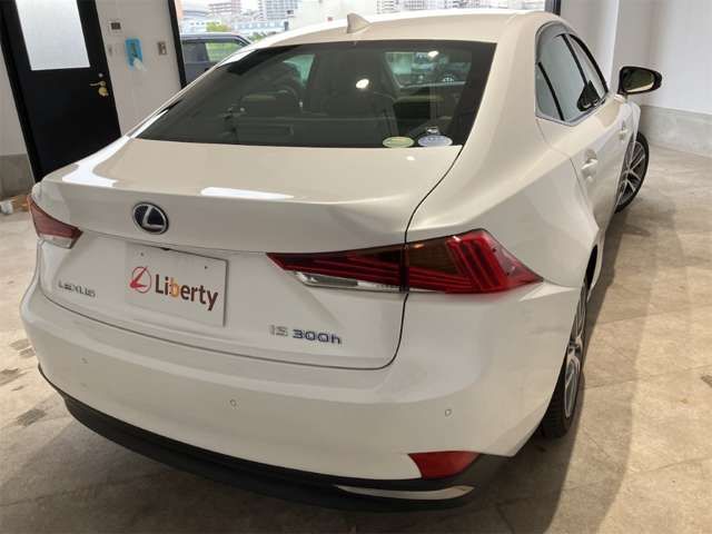 LEXUS IS300h
