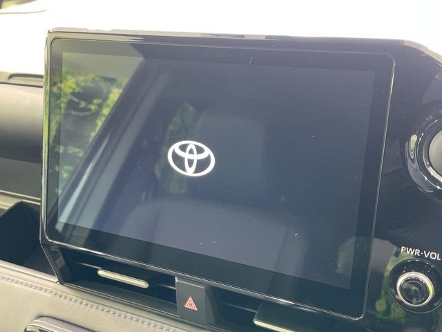 VOXY HYBRID