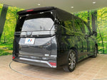 VOXY HYBRID