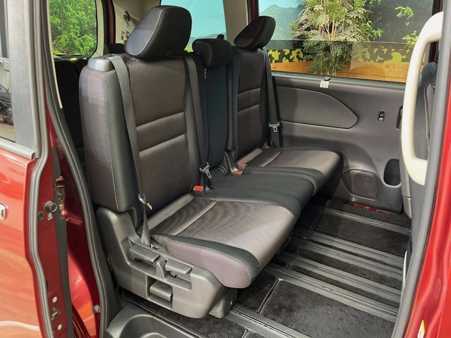 SERENA  S-HYBRID 4WD