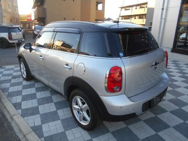 BMW MINI COOPER CROSSOVER