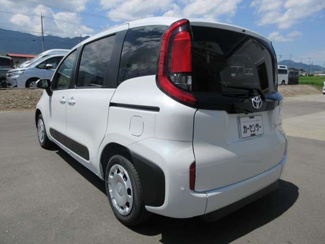 SIENTA HYBRID