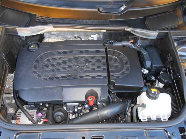 BMW MINI COOPER SD CROSSOVER