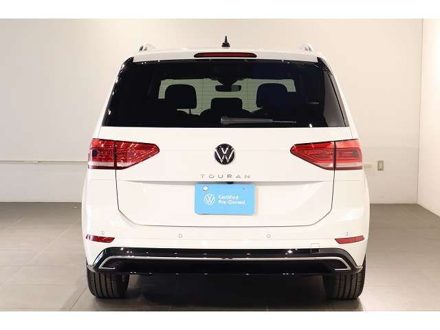 VOLKSWAGEN GOLF TOURAN