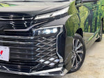 VOXY HYBRID